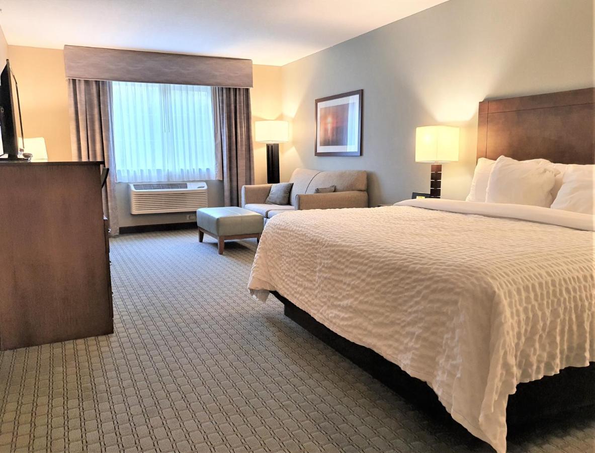 Amerivu Inn And Suites - Chisago City Екстер'єр фото