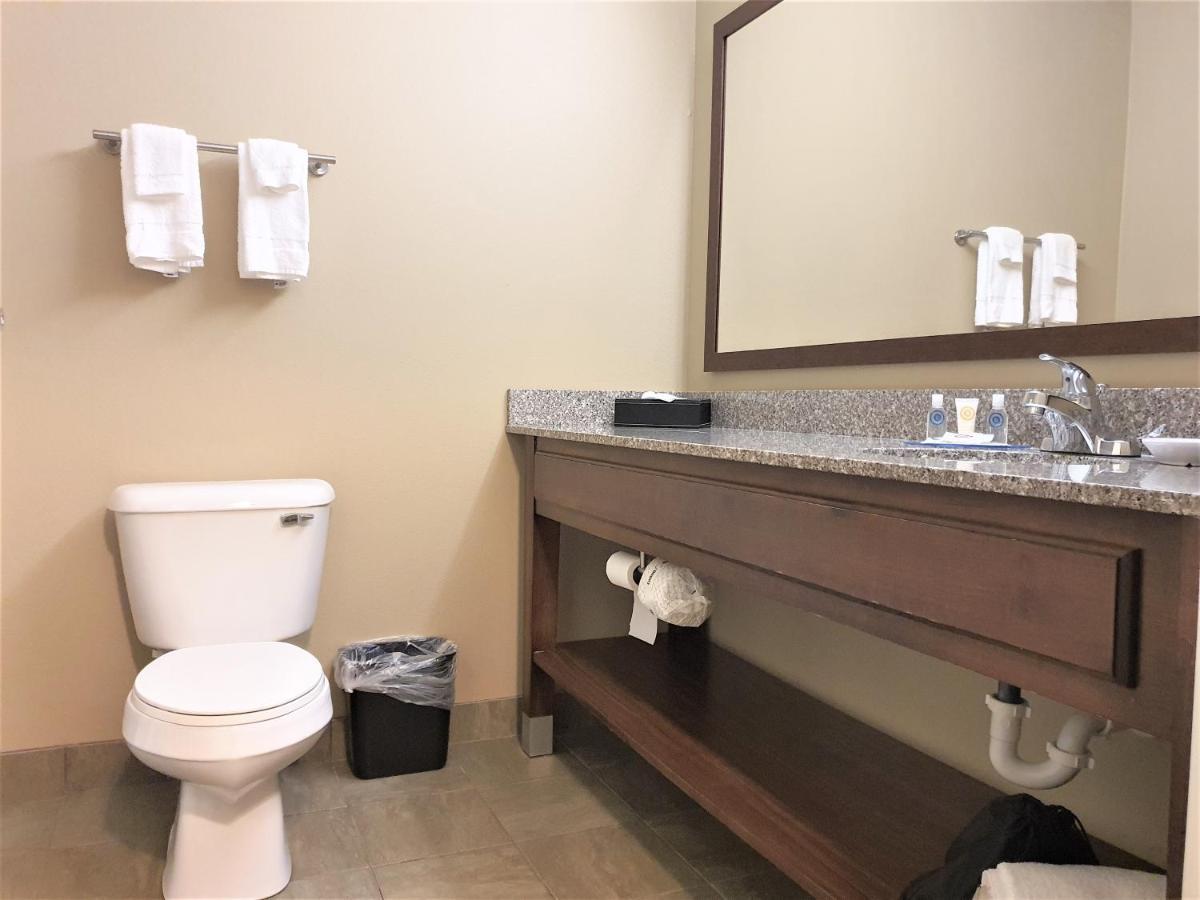 Amerivu Inn And Suites - Chisago City Екстер'єр фото