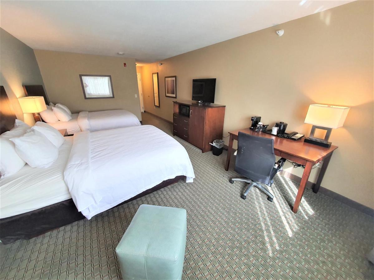 Amerivu Inn And Suites - Chisago City Екстер'єр фото