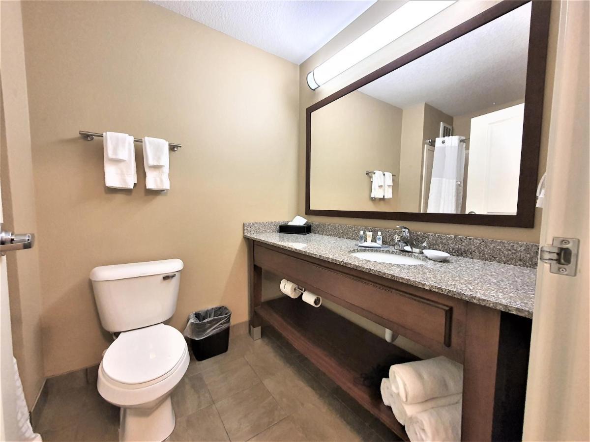 Amerivu Inn And Suites - Chisago City Екстер'єр фото